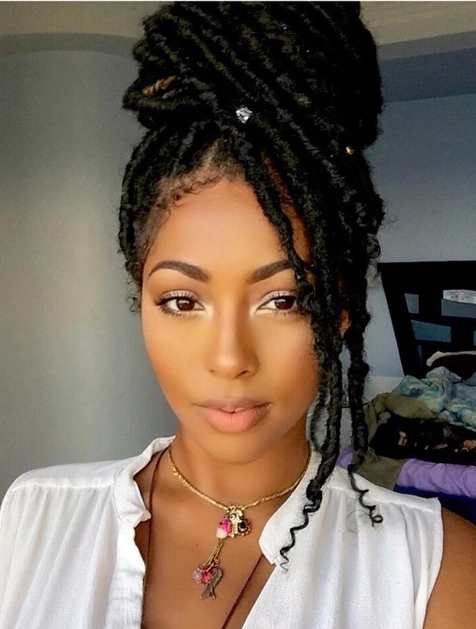 Curled hair prom hairstyles